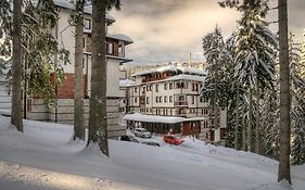 Green Life Family Apartments Pamporovo